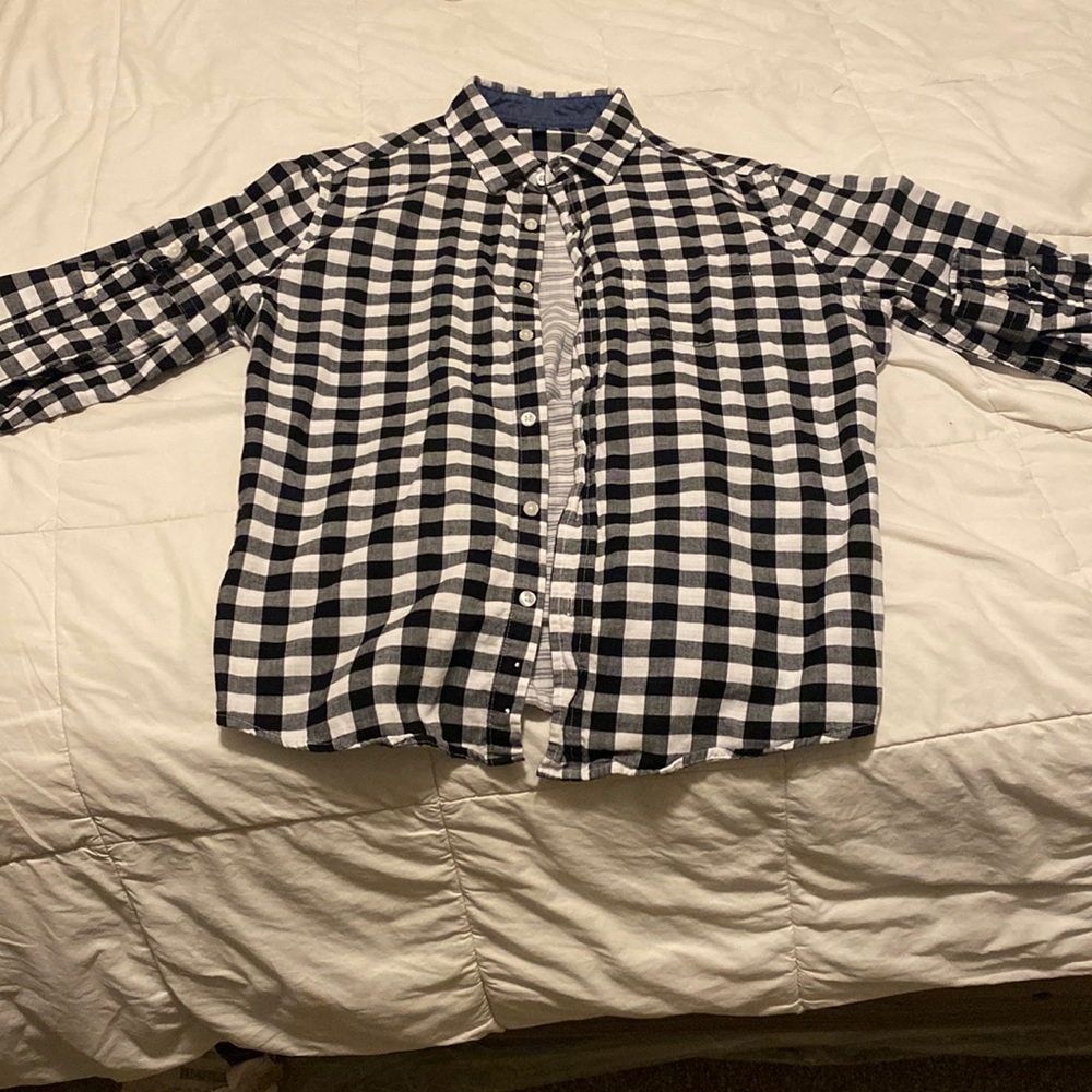 Black and white flannel/ Large but fits like a medium